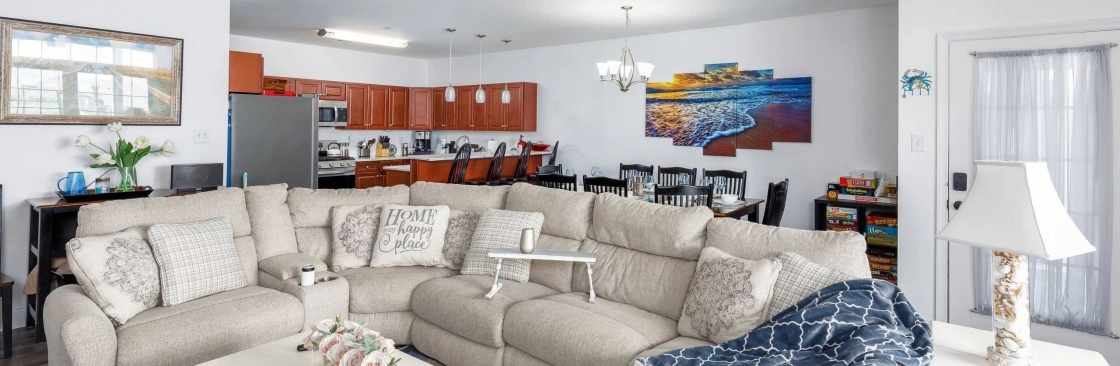 R 'n J Getaway Vacation Rentals Cover Image